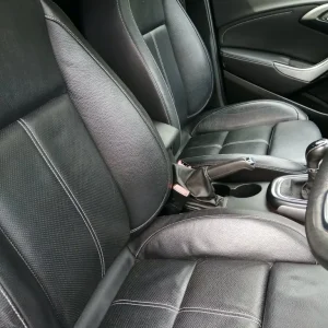 Vauxhall Astra Elite 1.6 16v Hatchback 2014 - Image 8
