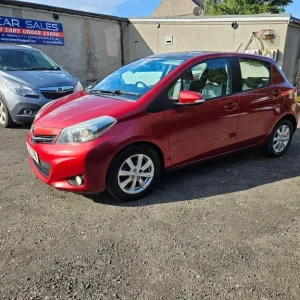 Toyota Yaris 1.3 Dual VVT-i T Spirit 2012 - Image 2