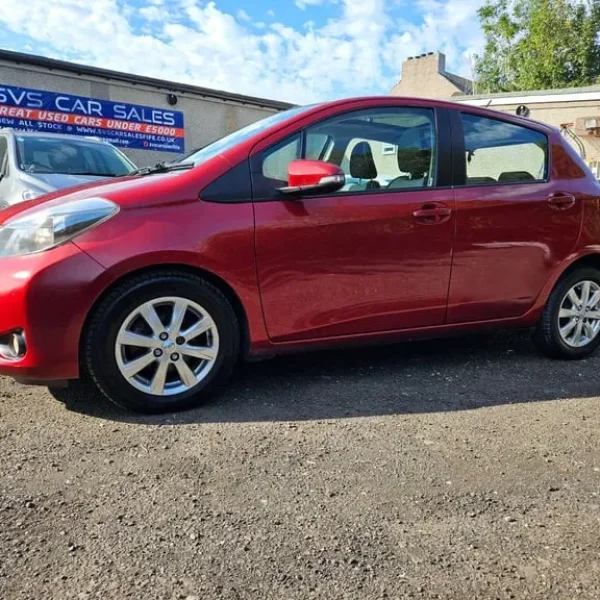 Toyota Yaris 1.3 Dual VVT-i T Spirit 2012