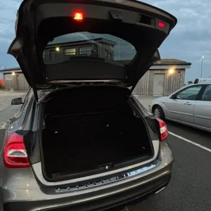 Mercedes-Benz GLA Estate 2018, 1.6L, 5-door, semi-auto - Image 6