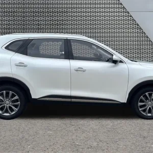 2023 MG HS 1.5 T-GDI PHEV SE 5-door hatchback - Image 2