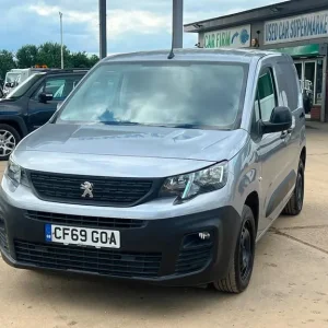 2020 Peugeot Partner 1.5 BlueHDi Panel Van - Image 6