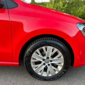 2016 Volkswagen Polo 1.2 TSi 5-door Hatchback - Image 8