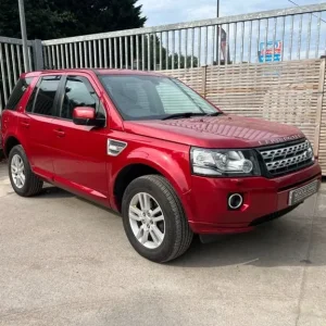 2014 Land Rover Freelander 2 2.2 TD4 XS 5-door Diesel Manual 4x4 in Metallic Red - Image 3