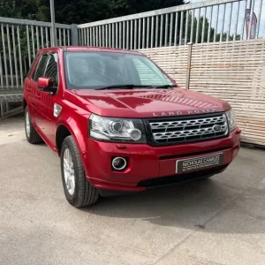 2014 Land Rover Freelander 2 2.2 TD4 XS 5-door Diesel Manual 4x4 in Metallic Red - Image 5