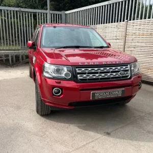 2014 Land Rover Freelander 2 2.2 TD4 XS 5-door Diesel Manual 4x4 in Metallic Red - Image 6