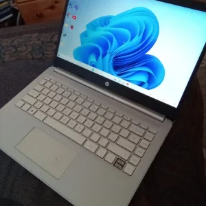 Hp laptop - Image 3