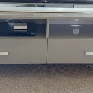TV unit grey gloss perfect condition - Image 3