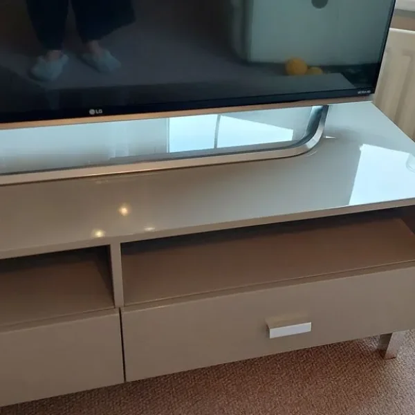 TV unit grey gloss perfect condition