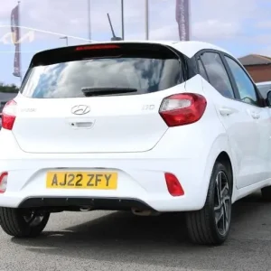 2022 Hyundai i10 1.0 Premium Hatchback - Image 4