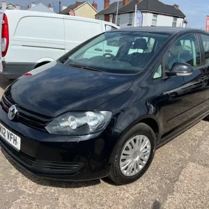 2012 Volkswagen Golf Plus 1.6 TDI 5-door hatchback - Image 2