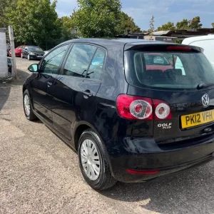 2012 Volkswagen Golf Plus 1.6 TDI 5-door hatchback - Image 4