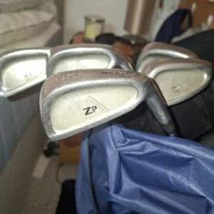 Mizuno ZP Irons and Osaka Bag - Image 3