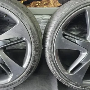 Vauxhall Genuine 19 inch alloy wheels with 4 tyres - Image 3
