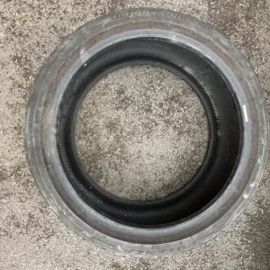 225 40 19 Bridgestone Potenza tyre 6mm tread - Image 8