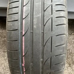 225 40 19 Bridgestone Potenza tyre 6mm tread