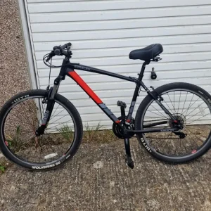 Saracen Tufftrax 19” Mountain Bike – Lightly Used - Image 8