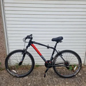 Saracen Tufftrax 19” Mountain Bike – Lightly Used