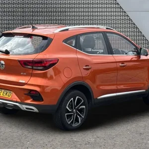 2022 MG ZS 1.0T GDi Exclusive 5-door Hatchback - Image 3