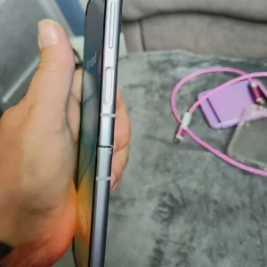 Samsung galaxy z flip 3 phone - Image 3