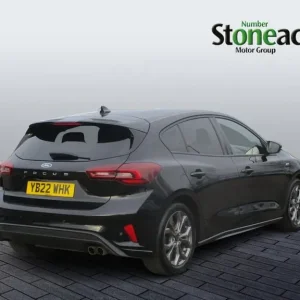 2022 Ford Focus 1.0 EcoBoost ST-Line 5-door hatchback manual - Image 5