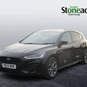 2022 Ford Focus 1.0 EcoBoost ST-Line 5-door hatchback manual - Image 7
