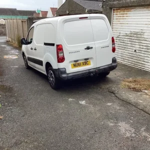 Peugeot Partner Panel Van 2011 1560cc Manual - Image 4
