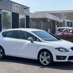 2012 SEAT Leon 2.0 TDI CR FR+ Euro 5 5dr Hatchback Diesel Manual - Image 2