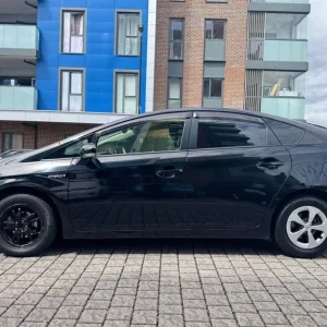 2015 Toyota Prius Hybrid 1.8L Automatic 5-door Hatchback - Image 8