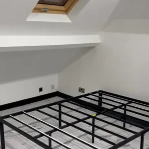 Loft en-suite double room with all bills