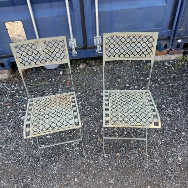 2x Vintage chairs