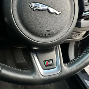 Jaguar XF 3.0d V6 S Auto Euro 6 4dr 2016 - Image 6