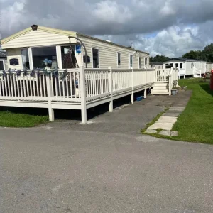 3-bedroom caravan with wrap decking and central heating