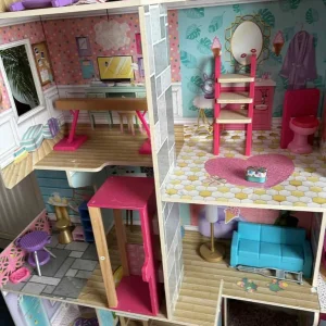 Giant Barbie Dream house - Image 5