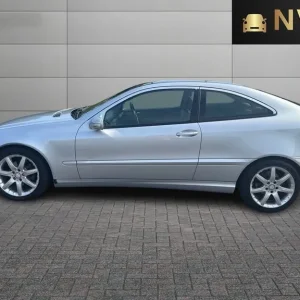 MERCEDES-BENZ C CLASS 2.1 C220 CDI SE 2008 - Image 4
