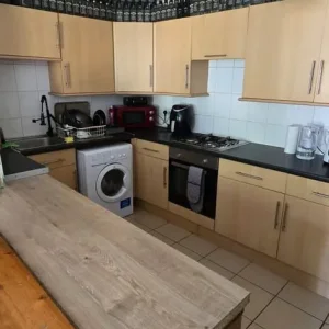 Double room for rent in Sipson West Drayton/Bath Road - Image 7