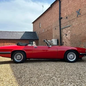 1989 Jaguar XJS 5.3 V12 Convertible - Image 2