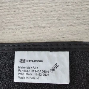 Hyundai Kona Electric 2023+ Floor Mats Like New - Image 4