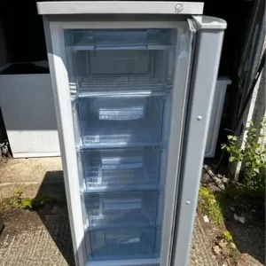 Beautiful freezer with 3-month warranty