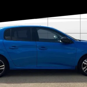 2022 Peugeot 208 1.2 PureTech 100 Allure Premium 5-door Hatchback - Image 5