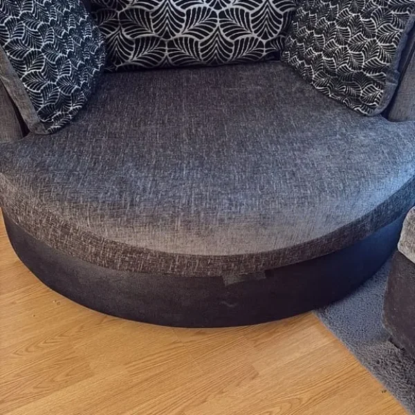 Cuddle swivel chair