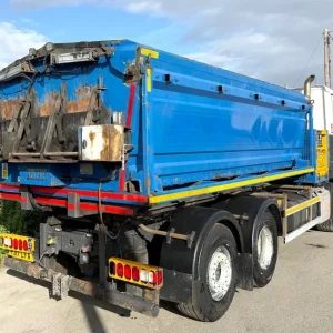 2017 Renault Volvo C380 Twin Chamber 3 Chute Hotbox Tipping Truck - Image 8