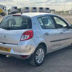 2010 Renault Clio 1.2 16V I-Music 5-door hatchback - Image 6
