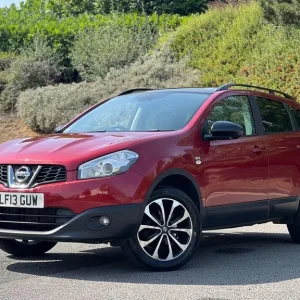 2013 Nissan Qashqai 1.6 5-door hatchback in red - Image 3