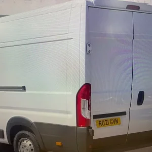 2021 Peugeot Boxer 2.2 BlueHDi H2 Professional XLWB Panel Van - Image 3