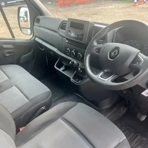 2021 Renault Master LL35 Business Low Loader Diesel Manual - Image 8