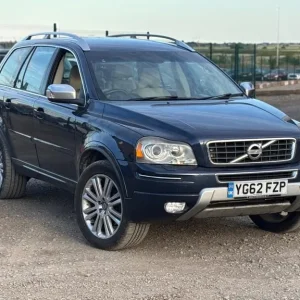 2012 Volvo XC90 2.4 D5 Estate - Image 4