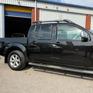 2012 Nissan Navara 2.5 dCi Tekna 4WD Diesel Manual Pick-up - Image 2
