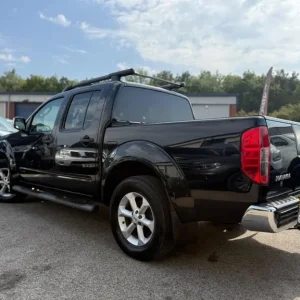 2012 Nissan Navara 2.5 dCi Tekna 4WD Diesel Manual Pick-up - Image 3