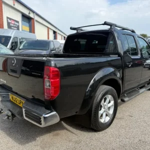 2012 Nissan Navara 2.5 dCi Tekna 4WD Diesel Manual Pick-up - Image 4